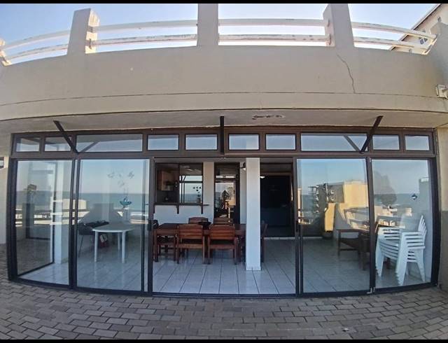 3 BEDROOM APARTMENT FOR SALE IN MANABA BEACH